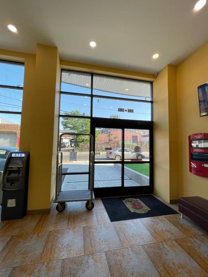 纽约 Super 8 By Wyndham Brooklyn Williamsburg酒店 外观 照片
